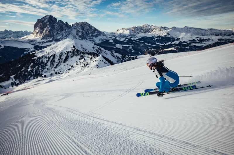 Skiplezier op de Seceda met uitzicht op de Sassolungo